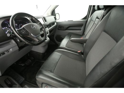 Opel Vivaro 2.0 CDTI L3H1 | 180PK | Automaat | Airco | Carplay | Cruise | Parkeersens. | 3-Zits | Trekhaak ActivLease financial lease