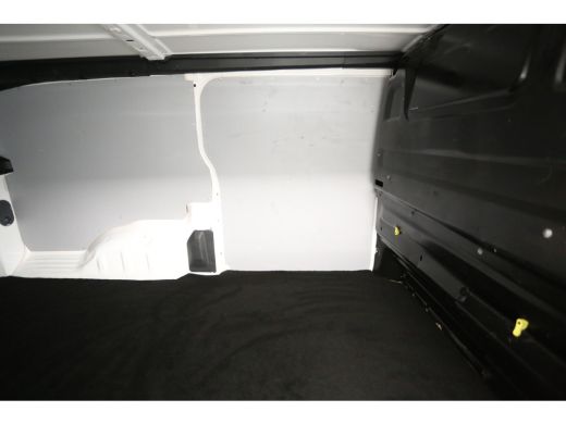 Opel Vivaro 2.0 CDTI L3H1 | 180PK | Automaat | Airco | Carplay | Cruise | Parkeersens. | 3-Zits | Trekhaak ActivLease financial lease