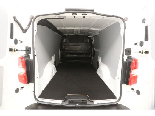 Opel Vivaro 2.0 CDTI L3H1 | 180PK | Automaat | Airco | Carplay | Cruise | Parkeersens. | 3-Zits | Trekhaak ActivLease financial lease