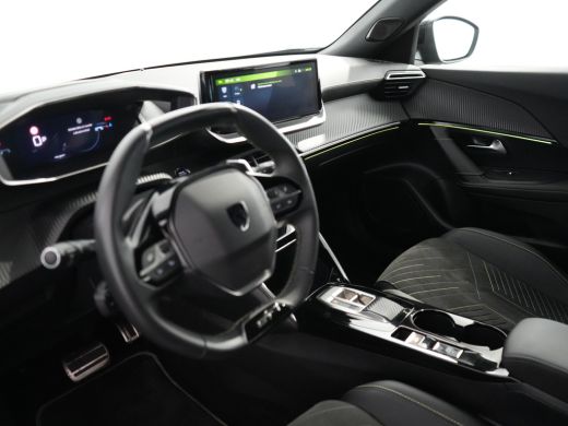 Peugeot 2008 1.2 PureTech 130 GT 360 Camera - Alcantara bekl. | Achterbank in delen neerklapbaar | Achteruitri... ActivLease financial lease