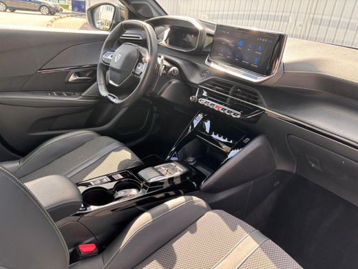 Peugeot 208 Hybrid 136PK e-DCS6 GT Automaat | Panoramadak | Sfeerverlichting | Camera V+A | Navigatie | Apple... ActivLease financial lease