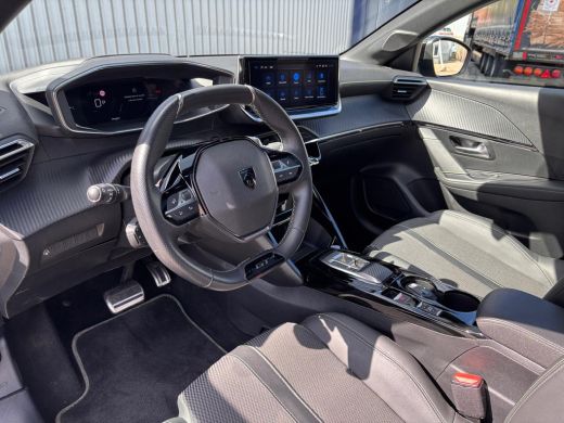 Peugeot 208 Hybrid 136PK e-DCS6 GT Automaat | Panoramadak | Sfeerverlichting | Camera V+A | Navigatie | Apple... ActivLease financial lease