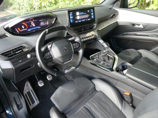 Peugeot 3008 1.2 PureTech 130PK GT | TREKHAAK | ADAPTIVE CRUISE | PANORAMADAK | DODEHOEKDETECTIE | STOELMASSAGE | ActivLease financial lease