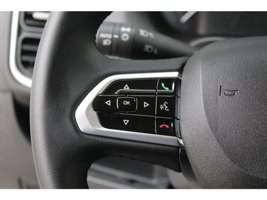 Peugeot Boxer L2H1 2.2 BlueHDi 120 PK LAADRUIMTE BETIMMERD | TREKHAAK | CAMERA | 5,9% RENTE! | LED KOPLAMPEN ActivLease financial lease