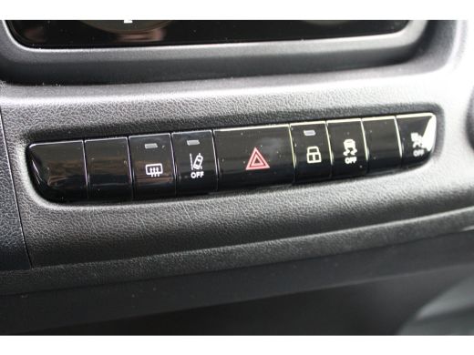 Peugeot Boxer L2H1 2.2 BlueHDi 120 PK LAADRUIMTE BETIMMERD | TREKHAAK | CAMERA | 5,9% RENTE! | LED KOPLAMPEN ActivLease financial lease