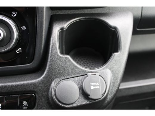 Peugeot Boxer L2H1 2.2 BlueHDi 120 PK LAADRUIMTE BETIMMERD | TREKHAAK | CAMERA | 5,9% RENTE! | LED KOPLAMPEN ActivLease financial lease