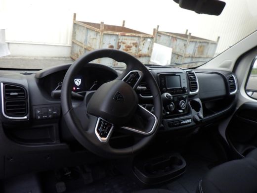 Peugeot Boxer L2H1 2.2 BlueHDi 120 PK LAADRUIMTE BETIMMERD | TREKHAAK | CAMERA | 5,9% RENTE! | LED KOPLAMPEN ActivLease financial lease