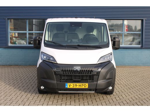 Peugeot Boxer L2H1 2.2 BlueHDi 120 PK LAADRUIMTE BETIMMERD | TREKHAAK | CAMERA | 5,9% RENTE! | LED KOPLAMPEN ActivLease financial lease