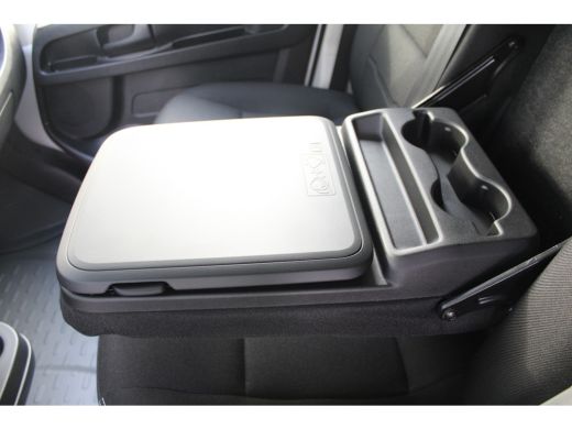 Peugeot Boxer L2H1 2.2 BlueHDi 120 PK LAADRUIMTE BETIMMERD | TREKHAAK | CAMERA | 5,9% RENTE! | LED KOPLAMPEN ActivLease financial lease