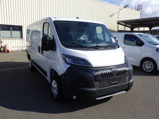 Peugeot Boxer L2H1 2.2 BlueHDi 120 PK LAADRUIMTE BETIMMERD | TREKHAAK | CAMERA | 5,9% RENTE! | LED KOPLAMPEN ActivLease financial lease