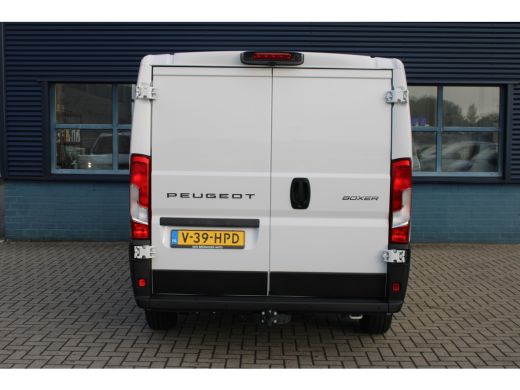 Peugeot Boxer L2H1 2.2 BlueHDi 120 PK LAADRUIMTE BETIMMERD | TREKHAAK | CAMERA | 5,9% RENTE! | LED KOPLAMPEN ActivLease financial lease