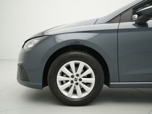 Seat Ibiza 1.0 TSI 95pk Style Clima Navigatie via App lm velgen Parkeersensors 83 ActivLease financial lease