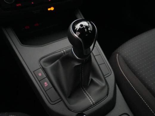 Seat Ibiza 1.0 TSI 95pk Style Clima Navigatie via App lm velgen Parkeersensors 83 ActivLease financial lease