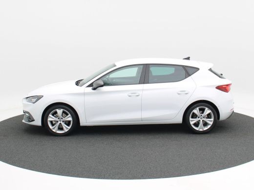 Seat Leon 1.5 TSi 150 Pk FR Business | Full LED | Adaptive Cruise | Trekhaak | Sensoren | Privacy Glass | N... ActivLease financial lease