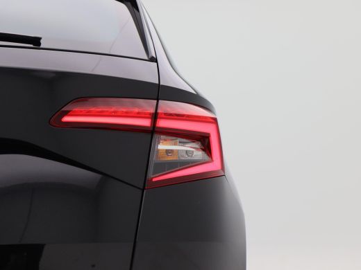 Skoda Karoq 1.5 TSi 150 Pk Automaat Business Edition Plus | Trekhaak | Camera | Sensoren | Navigatiesysteem |... ActivLease financial lease