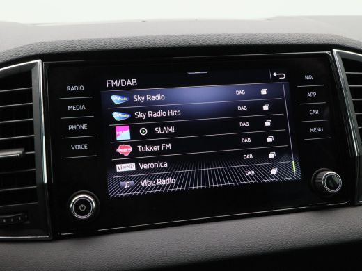 Skoda Karoq 1.5 TSi 150 Pk Automaat Business Edition Plus | Trekhaak | Camera | Sensoren | Navigatiesysteem |... ActivLease financial lease