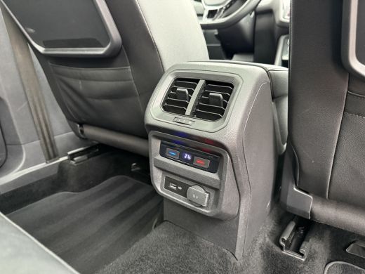 Volkswagen Tiguan Allspace 1.5 TSI Highline 7p. DSG Highline | R-line | Pano dak ActivLease financial lease