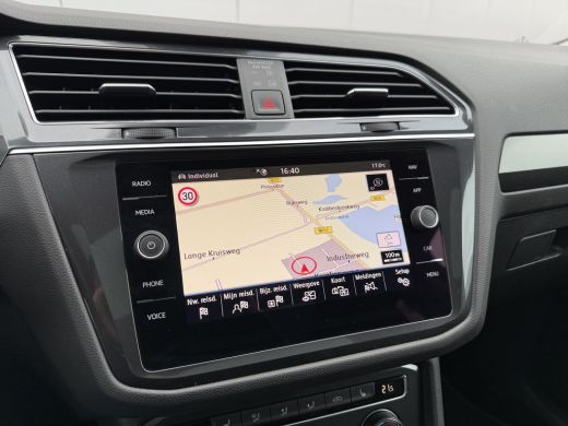 Volkswagen Tiguan Allspace 1.5 TSI Highline 7p. DSG Highline | R-line | Pano dak ActivLease financial lease