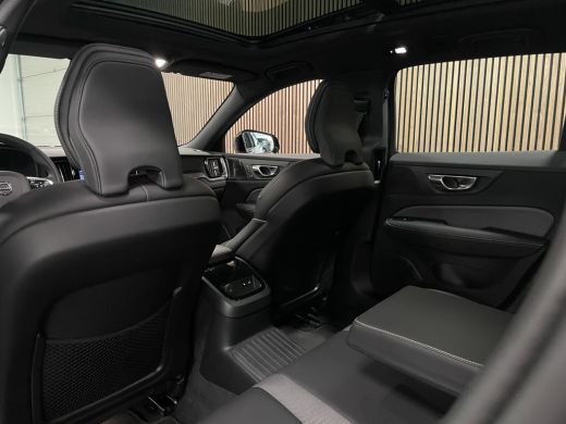 Volvo  V60 T6 AWD Recharge Plus Dark | Schuifdak | Trekhaak | 360° Camera | All Season banden | Harman Kardo... ActivLease financial lease