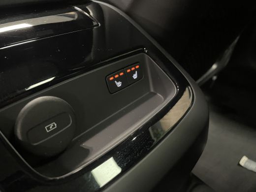 Volvo  V60 T6 AWD Recharge Plus Dark | Schuifdak | Trekhaak | 360° Camera | All Season banden | Harman Kardo... ActivLease financial lease