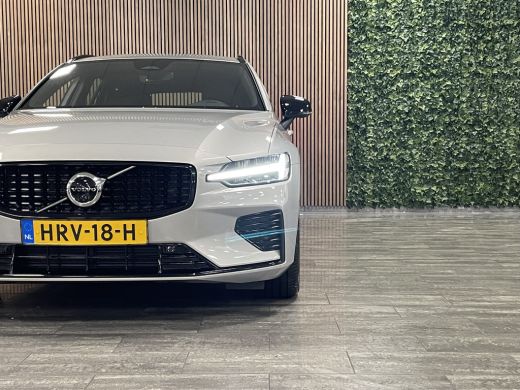 Volvo  V60 T6 AWD Recharge Plus Dark | Trekhaak | 360° Camera | Harman Kardon | Adaptieve Cruise Control | S... ActivLease financial lease