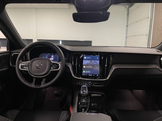 Volvo  V60 T6 AWD Recharge Plus Dark | Trekhaak | 360° Camera | Harman Kardon | Adaptieve Cruise Control | S... ActivLease financial lease