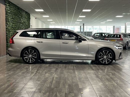Volvo  V60 T6 AWD Recharge Plus Dark | Trekhaak | 360° Camera | Harman Kardon | Adaptieve Cruise Control | S... ActivLease financial lease