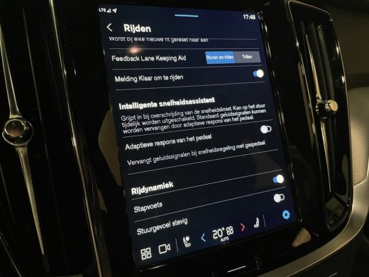 Volvo  V60 T6 AWD Recharge Plus Dark | Trekhaak | 360° Camera | Harman Kardon | Crystal White | Adaptieve Cr... ActivLease financial lease