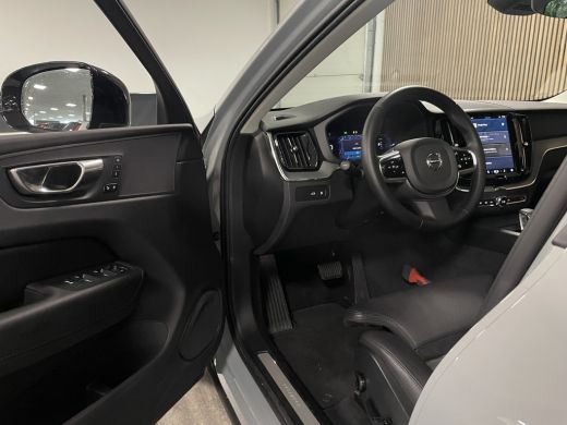 Volvo  XC60 T6 AWD Recharge Plus Dark | Trekhaak | 360° Camera | All Season banden | Adaptieve Cruise Control... ActivLease financial lease