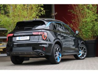 Lynk & Co 01 1.5 | Panoramadak | 360 Camera | Adaptive Cruise | Sfeerverlichting | Infinity audio
