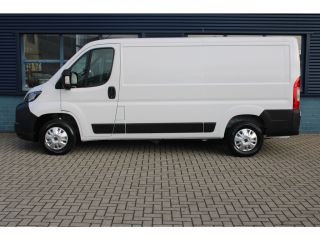 Peugeot Boxer L2H1 2.2 BlueHDi 120 PK LAADRUIMTE BETIMMERD | TREKHAAK | CAMERA | 5,9% RENTE! | LED KOPLAMPEN Peugeot Boxer L2H1 2.2 BlueHDi 120 PK LAADRUIMTE BETIMMERD | TREKHAAK | CAMERA | 5,9% RENTE! | LED KOPLAMPEN