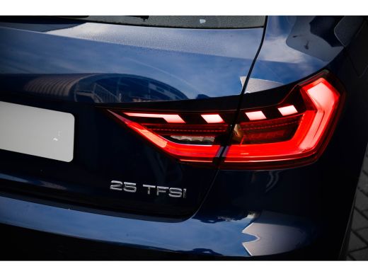 Audi A1 Sportback Sportback Advanced edition | Airconditioning 2-zone | Audi smartphone interface | Audi virtual co... ActivLease financial lease