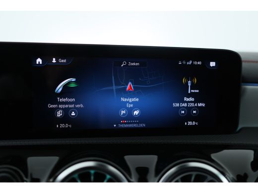 Mercedes-Benz CLA Shooting Brake 180 AMG Line | Wide-Screen | LED | Sportstoelen | Trekhaak | Sfeerverlichting | St... ActivLease financial lease