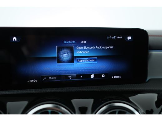 Mercedes-Benz CLA Shooting Brake 180 AMG Line | Wide-Screen | LED | Sportstoelen | Trekhaak | Sfeerverlichting | St... ActivLease financial lease