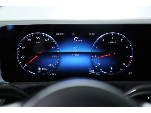 Mercedes-Benz CLA Shooting Brake 180 AMG Line | Wide-Screen | LED | Sportstoelen | Trekhaak | Sfeerverlichting | St... ActivLease financial lease