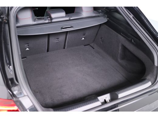Mercedes-Benz CLA Shooting Brake 180 AMG Line | Wide-Screen | LED | Sportstoelen | Trekhaak | Sfeerverlichting | St... ActivLease financial lease
