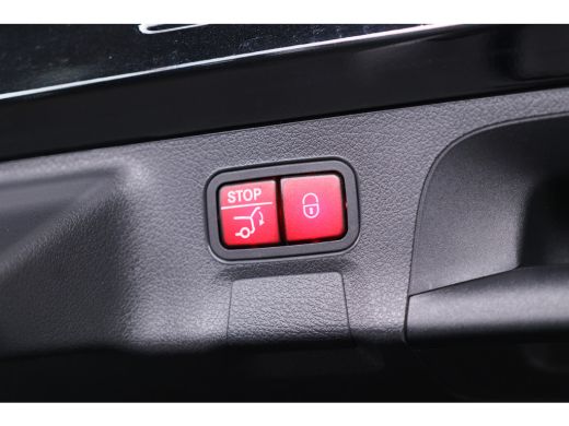 Mercedes-Benz CLA Shooting Brake 180 AMG Line | Wide-Screen | LED | Sportstoelen | Trekhaak | Sfeerverlichting | St... ActivLease financial lease