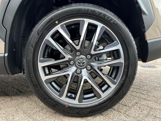Toyota Corolla Cross Hybrid 140 Dynamic | Modeljaar 2025 | Nieuwe auto | Direct uit voorraad leverbaar | ActivLease financial lease
