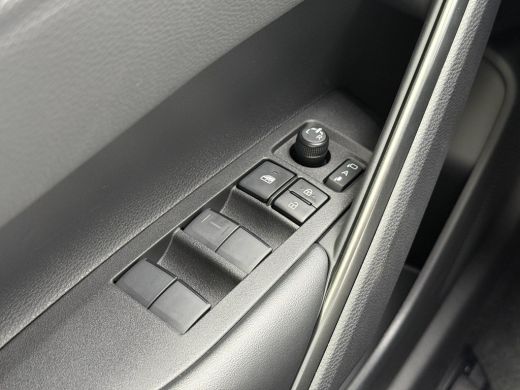 Toyota Corolla Cross Hybrid 140 Dynamic **NIEUWE AUTO/ MODELJAAR 2025/ DIRECT LEVERBAAR** ActivLease financial lease