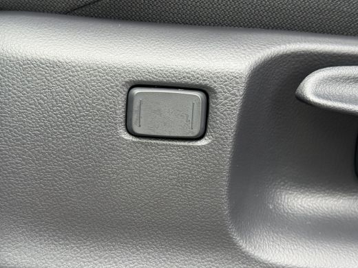 Toyota Corolla Cross Hybrid 140 Dynamic **NIEUWE AUTO/ MODELJAAR 2025/ DIRECT LEVERBAAR** ActivLease financial lease