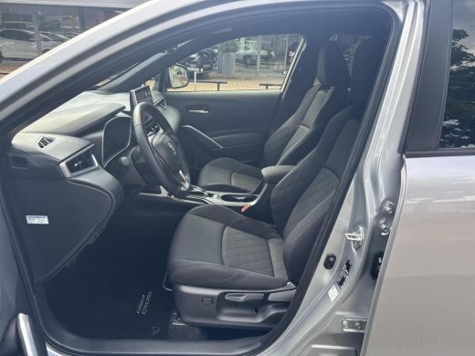 Toyota Corolla Cross Hybrid 140 Style | 06-10141018 Voor meer informatie ActivLease financial lease