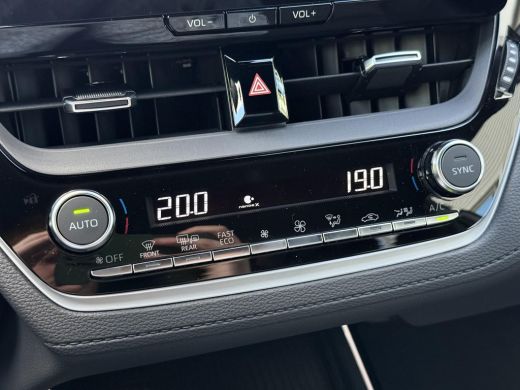 Toyota Corolla Cross Hybrid 180 Executive **STOEL EN STUURWIELVERWARMING/ DODEHOEK DETECTIE/ 360 CAMERA/ PARKEERSENSOR... ActivLease financial lease