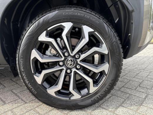 Toyota Yaris Cross 1.5 Hybrid 115 First Edition | All-in prijs | Automaat | Camera ActivLease financial lease