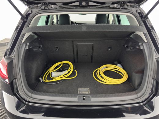Volkswagen e-Golf E-DITION (INCL-BTW) Aut.*HEAT-PUMP | LUXURY-LEATHER | FULL-LED | DIGI-COCKPIT | NAVI-FULLMAP | HE... ActivLease financial lease
