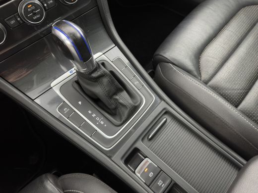 Volkswagen e-Golf E-DITION (INCL-BTW) Aut.*HEAT-PUMP | LUXURY-LEATHER | FULL-LED | DIGI-COCKPIT | NAVI-FULLMAP | HE... ActivLease financial lease