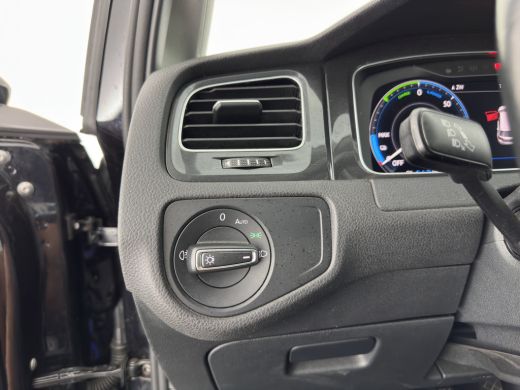 Volkswagen e-Golf E-DITION (INCL-BTW) Aut.*HEAT-PUMP | LUXURY-LEATHER | FULL-LED | DIGI-COCKPIT | NAVI-FULLMAP | HE... ActivLease financial lease