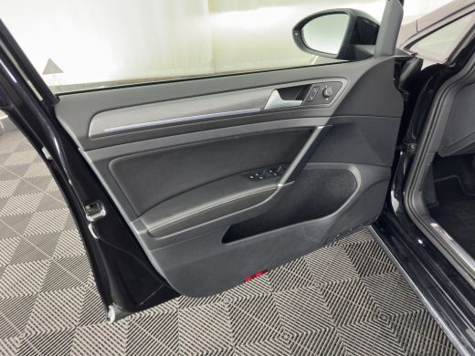 Volkswagen e-Golf E-DITION (INCL-BTW) Aut.*HEAT-PUMP | LUXURY-LEATHER | FULL-LED | DIGI-COCKPIT | NAVI-FULLMAP | HE... ActivLease financial lease