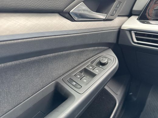 Volkswagen Golf 1.0 TSI 81kW Life | 110 pk | A-Camera | DAB | ACC | Navi | Clima | ActivLease financial lease