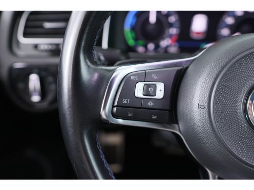 Volkswagen Golf 1.4 TSI PHEV GTE | LED | Camera | Leder | Memory | Sfeer Verlichting | Digital Cockpit | BLIS | K... ActivLease financial lease