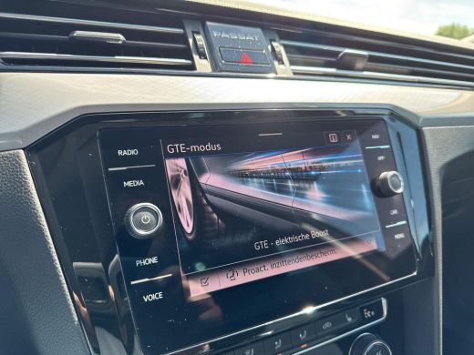 Volkswagen Passat Variant 1.4 TSI PHEV GTE Business | Trekhaak | Ergo | IQ. Light | ActivLease financial lease